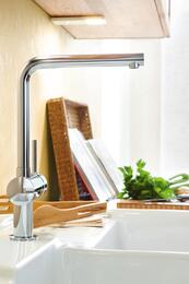Смеситель Grohe Minta 31375000 для кухни, однорычажный, поворотный излив