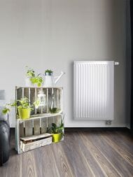 �������� �������� Royal Thermo Ventil Compact ��� 21 ��� 500�700�64, 1436��, ���. �����., RAL9016 M