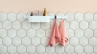   Hansgrohe WallStoris 27914670 2. :  