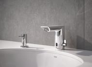 Смеситель для раковины Grohe BauCosmopolitan E инфракрасный 36451000 питание от батарейки, хром
