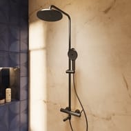Душевая система Vincea Феерие (Feerie) VSFS-5FE1MB с изливом, черный — миниатюра 1