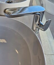 Уценка! Смеситель для умывальника Dornbracht L'AURA 33.533.905.00 высокий, хром - уценка. — изображение 3