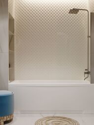   Triton  (1600700)  ,  - ST40+E050