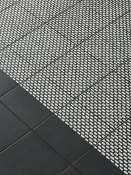 Керамогранитная плитка Mutina Tape (205х205) круги, черная RETA43 (кв.м.)