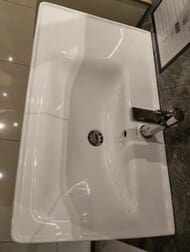 Уценка! Компелкт мебели Duravit D-Neo: зеркальный шкаф, тумба с раковиной, смеситель - уценка. — изображение 4