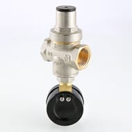 Редуктор давления VALTEC 1/2" поршневой с манометром 0,5-5,5 бар VT.088.N.0455