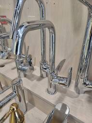 Уценка!Смеситель для умывальника Hansgrohe Focus однозахв., высокий излив 236 мм, д/к., хром 31609 - уценка. — изображение 2