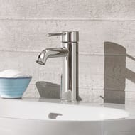Смеситель Grohe Essence 23589001 для умывальника однорычажный, S-Size, сливной гарнитур, хром