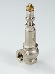 Клапан предохранительный VALTEC 3/4"вв с возм. ручного открытия.P=1-16бар. никель, )VT.1831.N.05