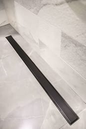 ������� ����� � ��������. ������� ACO Showerdrain � L=1085�� h=92��, � �������, �����. ������ ������