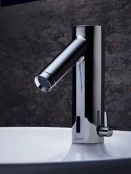 Смеситель Axor Starck 10140 для раковины электронный, питание от сети, с регулировкой t° — изображение 2