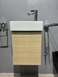 Уценка! Комплект мебели Duravit: тумба с раковиной подвесная, смеситель для раковины D-Neo - уценка. — изображение 2