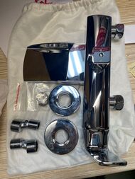 Уценка! Смеситель Zeegres Z.Kon 72002001 для ванны/душа, настенный, однозахватный, излив 253мм - уценка. — изображение 3