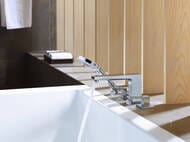 Смеситель Hansgrohe Metropol 32552000 на борт ванны на 4 отверстия, шланг 1,10м, выступ 210 мм, хром