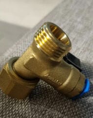 АКВАФОР Тройник с шаровым краном 1/2"х1/2"х1/4" (узел подключения к водопроводу), арт.201514