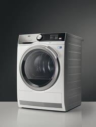 Сушильная машина AEG T9DBA68SC (850x596x638) конденсационная, с тепловым насосом, загрузка 8 кг