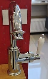Уценка! Смеситель CEZARES APHRODITE-LS2-01-Bi для умывальника, однозахватный, хром/ручка белая - уценка. — изображение 3