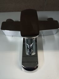 Уценка! Смеситель Zeegres Z.Rill 47002001 для ванны/душа, настенный, однозахватный, излив 199мм - уценка. — изображение 4
