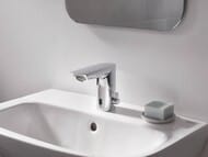 Смеситель для раковины Grohe BauCosmopolitan E инфракрасный 36453000 питание от сети, хром