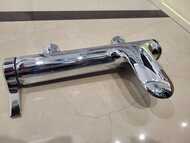 Уценка! Ideal Standard MELANGE Смеситель для ванны A4271AA короткий излив, без душевого набора - уценка. — изображение 2