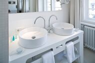 Смеситель Grohe Minta 32917000 для кухни, высокий поворотный излив 223 мм